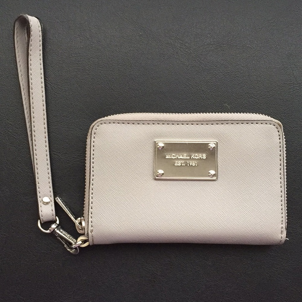 Michael Kors wristlet